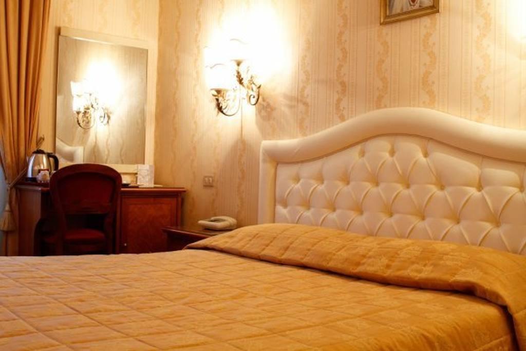 Hotel Daniela Rom Exteriör bild