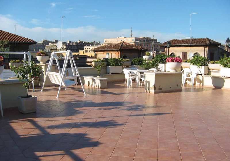 Hotel Daniela Rom Restaurang bild