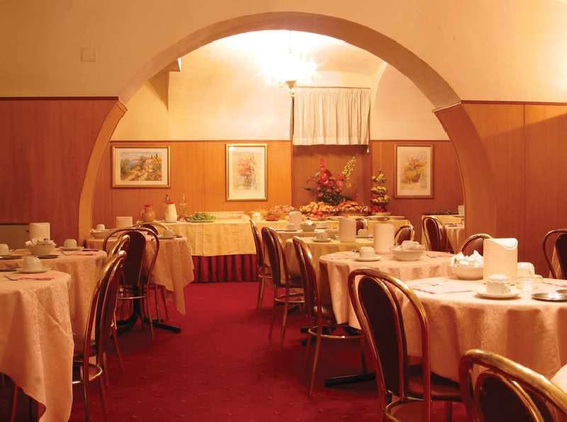 Hotel Daniela Rom Restaurang bild