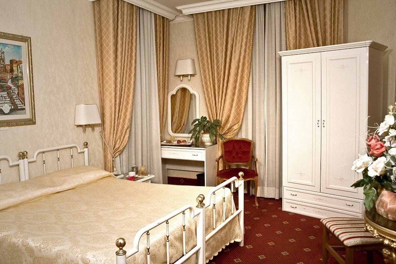 Hotel Daniela Rom Exteriör bild